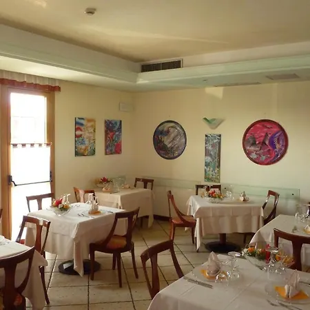 酒店 Del Borgo 3*